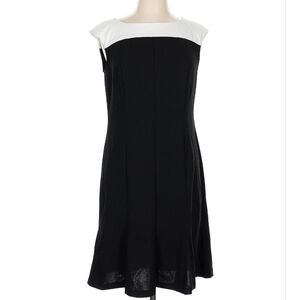 Chic Black and White Sleeveless Dress